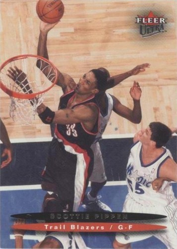 SCOTTIE PIPPEN LEGACY COLLECTION-ROW 2 NBA Real Masterpiece Scottie Pippen (Black Jersey) 1⁄6 Scale Figure